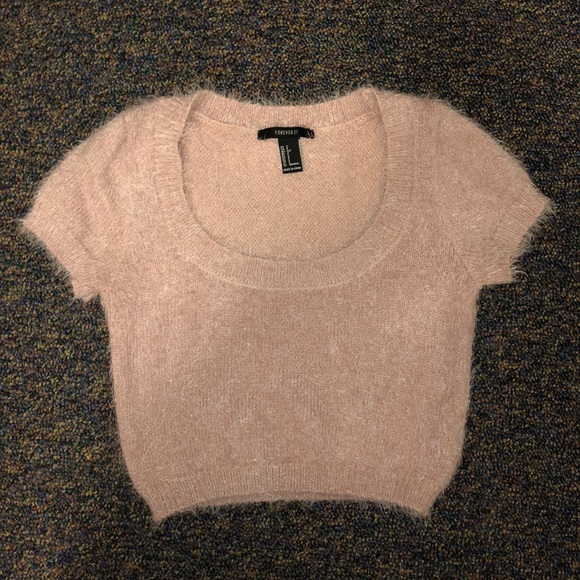 Forever 21 Tops - F21 Pink Fuzzy Cropped Sweater Shirt
